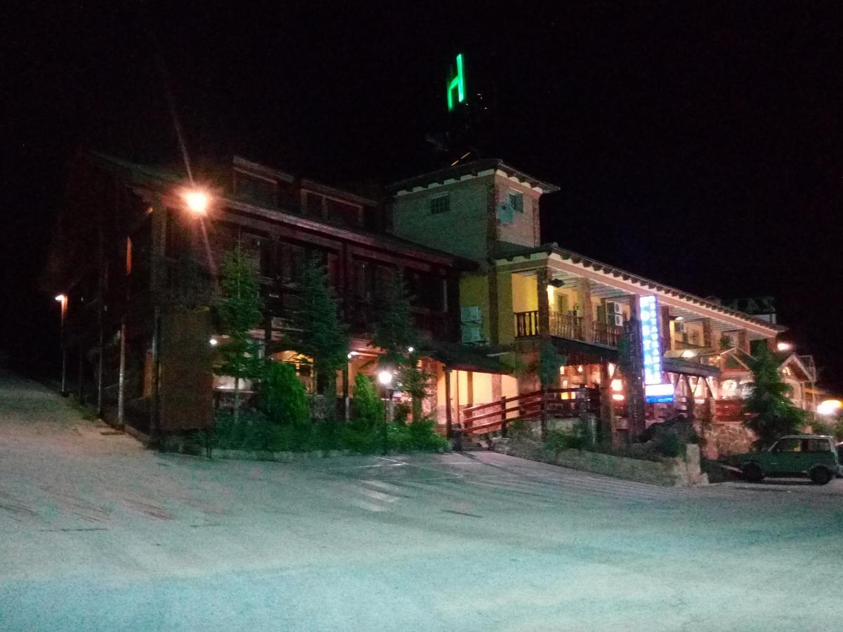 Hostal Sierra De Баса Экстерьер фото